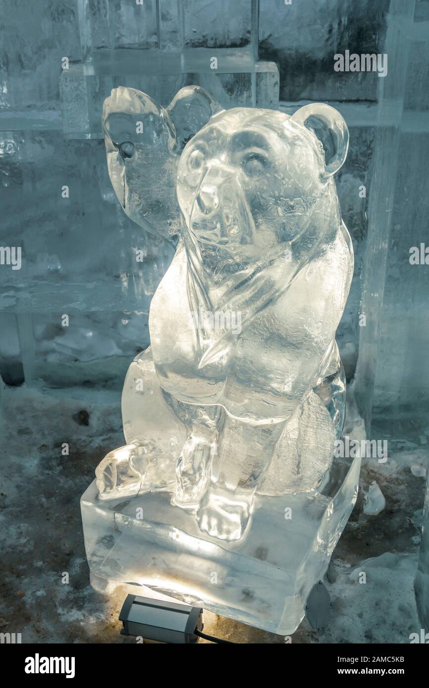 Hrebienok: Tatransky Ladovy dom (Tatra Ice Dome) 2019/2020 - Kathedrale Notre Dame. Slowakei. Europa Stockfoto