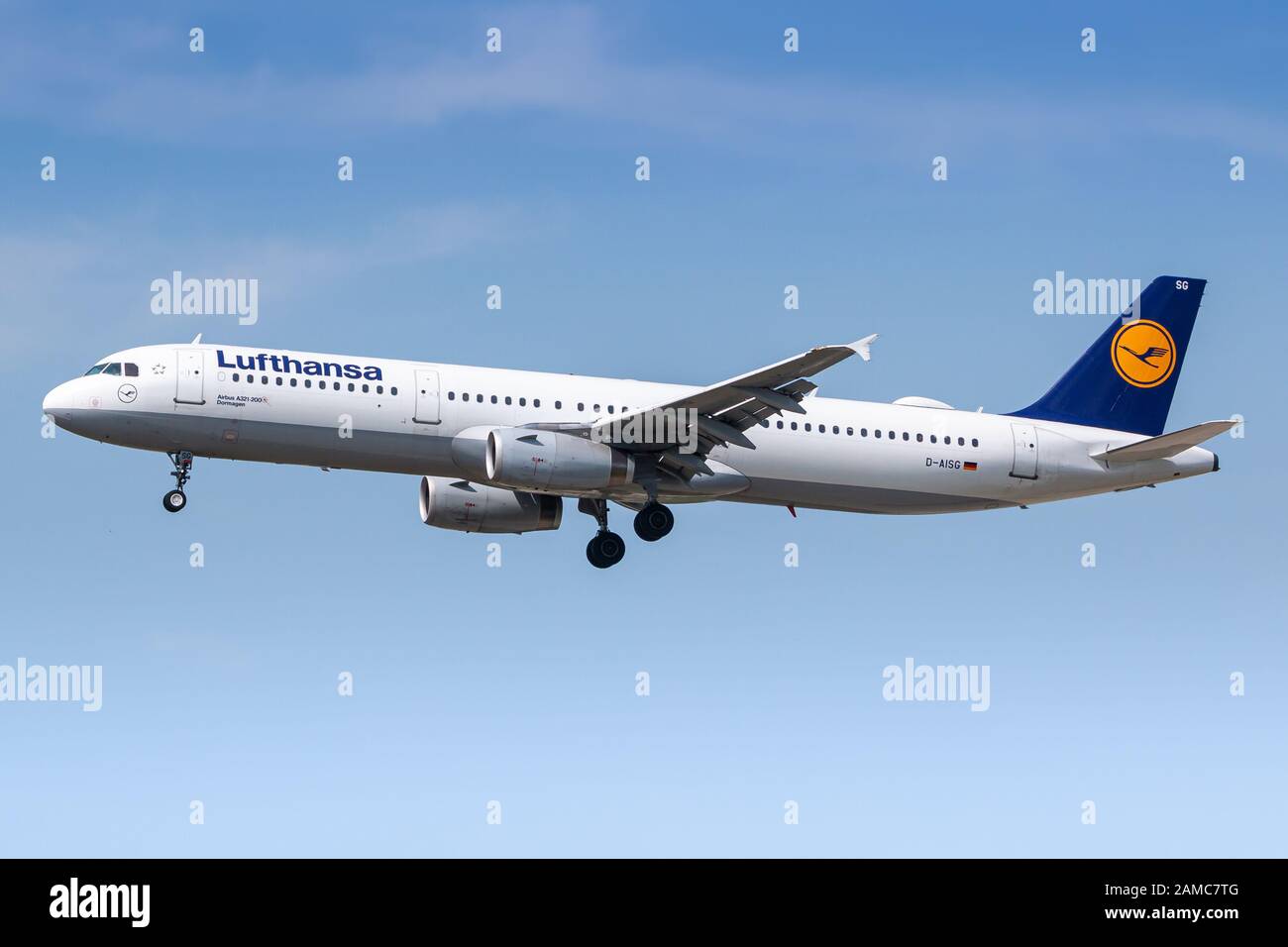 Frankfurt, Deutschland - 22. April 2018: Lufthansa Airbus A321 Flugzeug am Frankfurter Flughafen (FRA) in Deutschland. Airbus ist ein Flugzeughersteller von Stockfoto