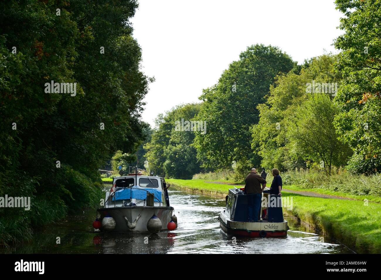 Fahrt auf dem Leeds-Liverpool Kanal, Großbritannien Stockfoto