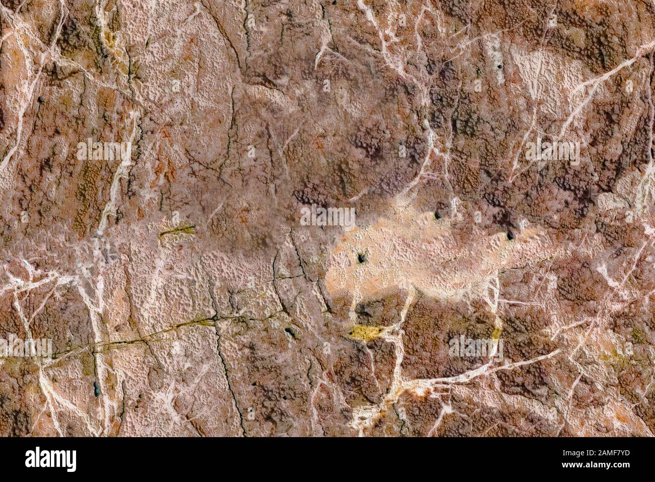 Mehrfarbige, mehrschichtige Marmorstruktur mit verschiedenen Venen und Kratzern, nahtloses Muster Stockfoto