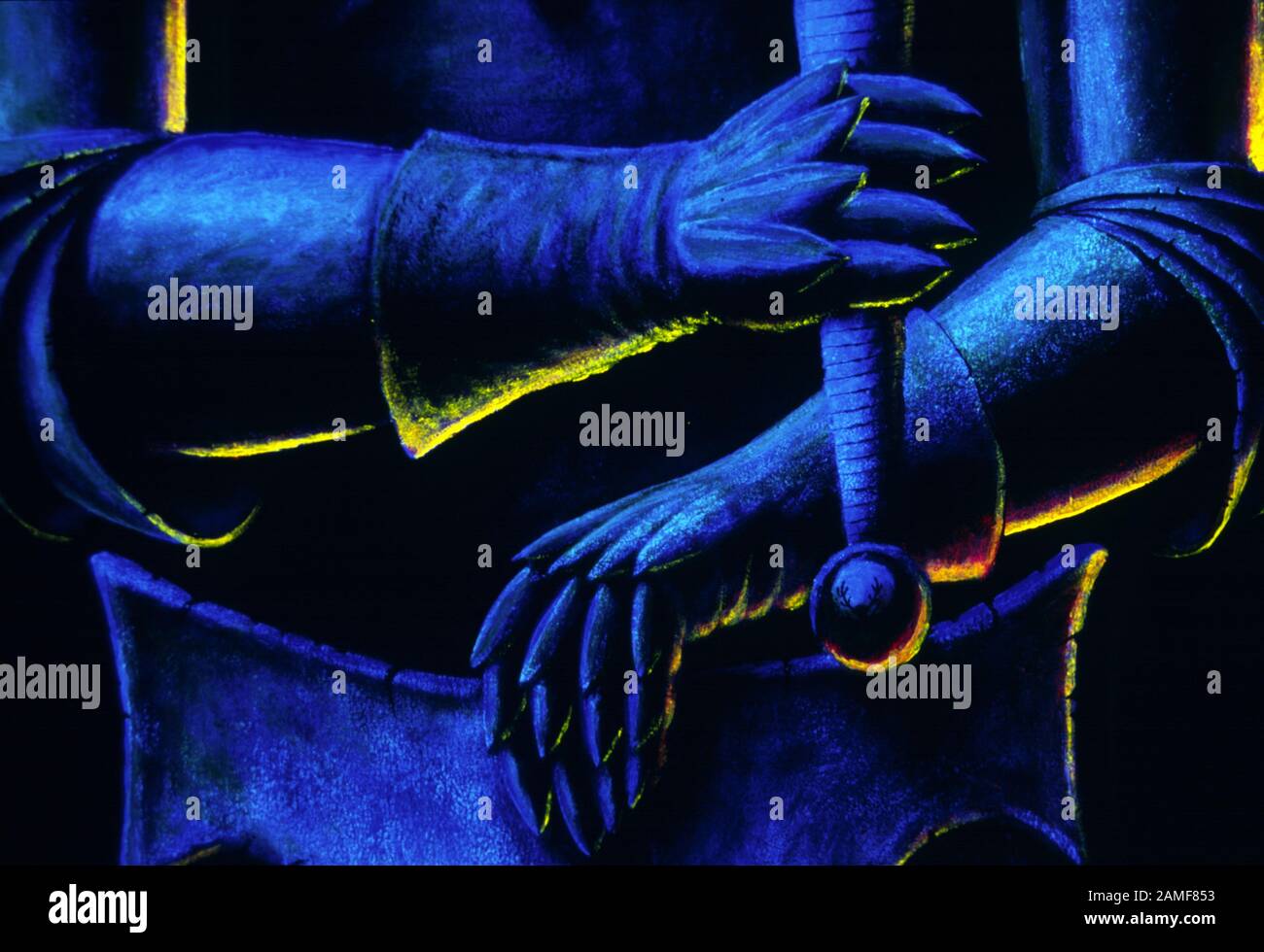 Nahaufnahme der gekreuzten Arme von Sir Real, Ritter in Rüstung ultraviolettes Trompe l'oeil Gemälde, 50 Aston Street, Oxford, Großbritannien Stockfoto