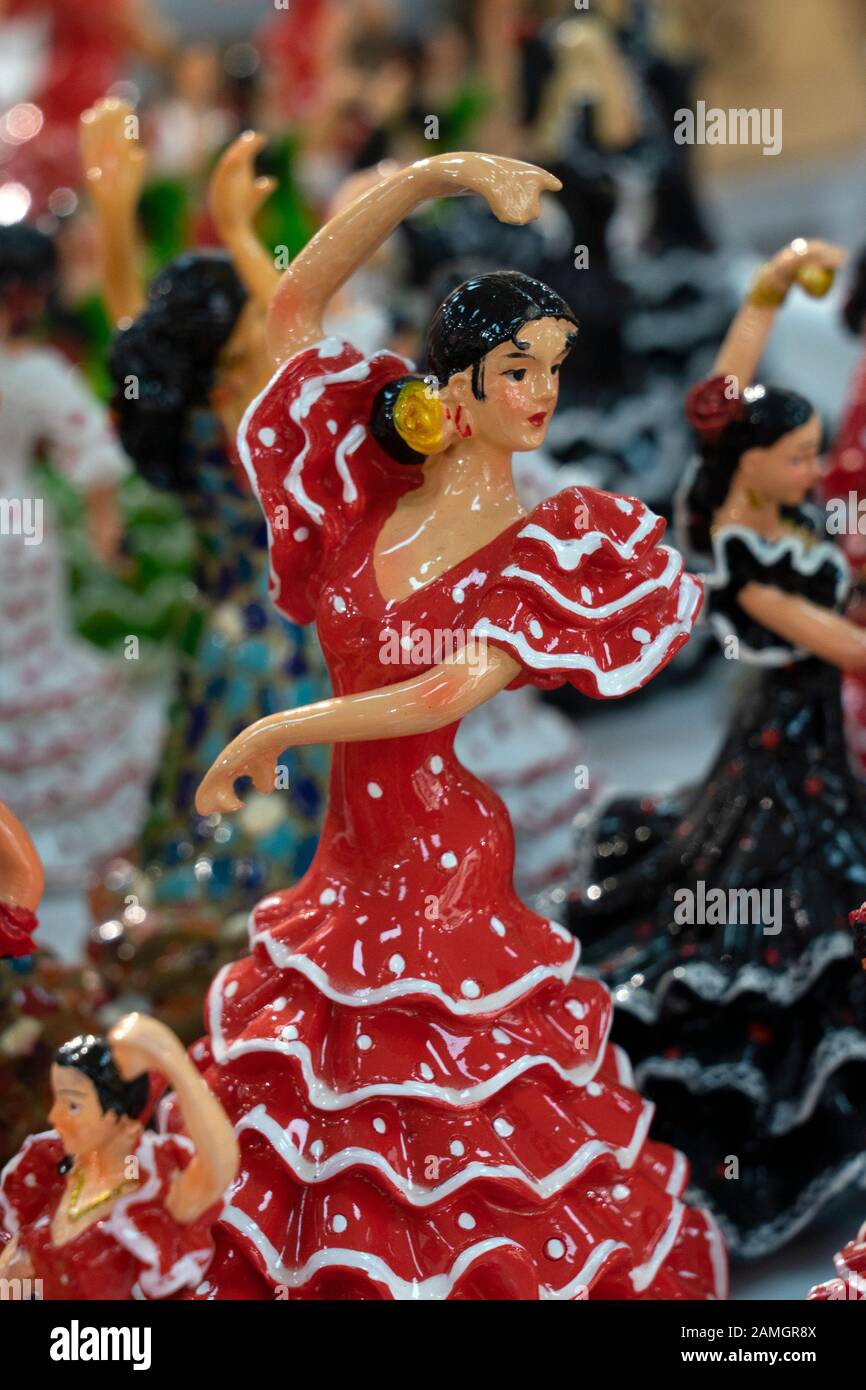 Flamenco-Figurentänzer im Touristengeschäft, Sevilla, Andalusien, Spanien, Europa Stockfoto