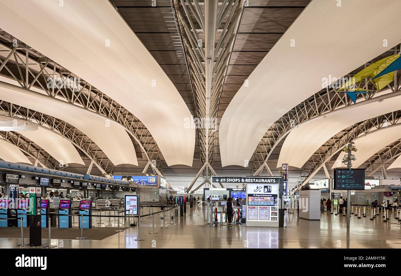 Flughafen Kansai. Gebaut auf einer künstlichen Insel inmitten der Bucht von Osaka vor dem Honshu-Ufer. Stockfoto