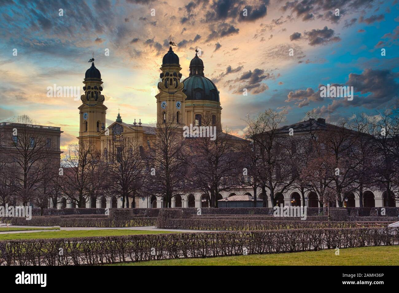 Hofgarten München Theatiner Kirche Stockfoto