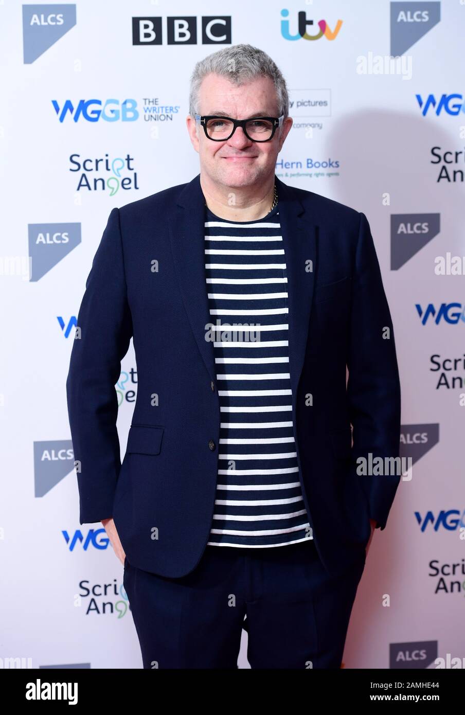 Jonathan Harvey kommt zu Den Writers' Guild Awards 2020, die am Royal College of Physicians, London, abgehalten werden. Stockfoto