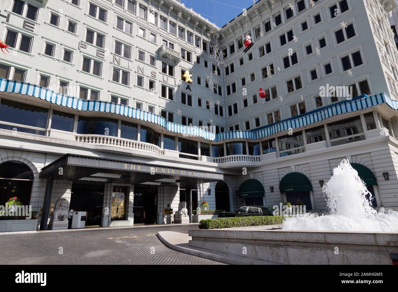 Peninsular Hotel Hong Kong, das Äußere und die Brunnen des Luxushotels "Die Halbinsel", Tsim Tsa Shui, Kowloon Hong Kong Asien Stockfoto