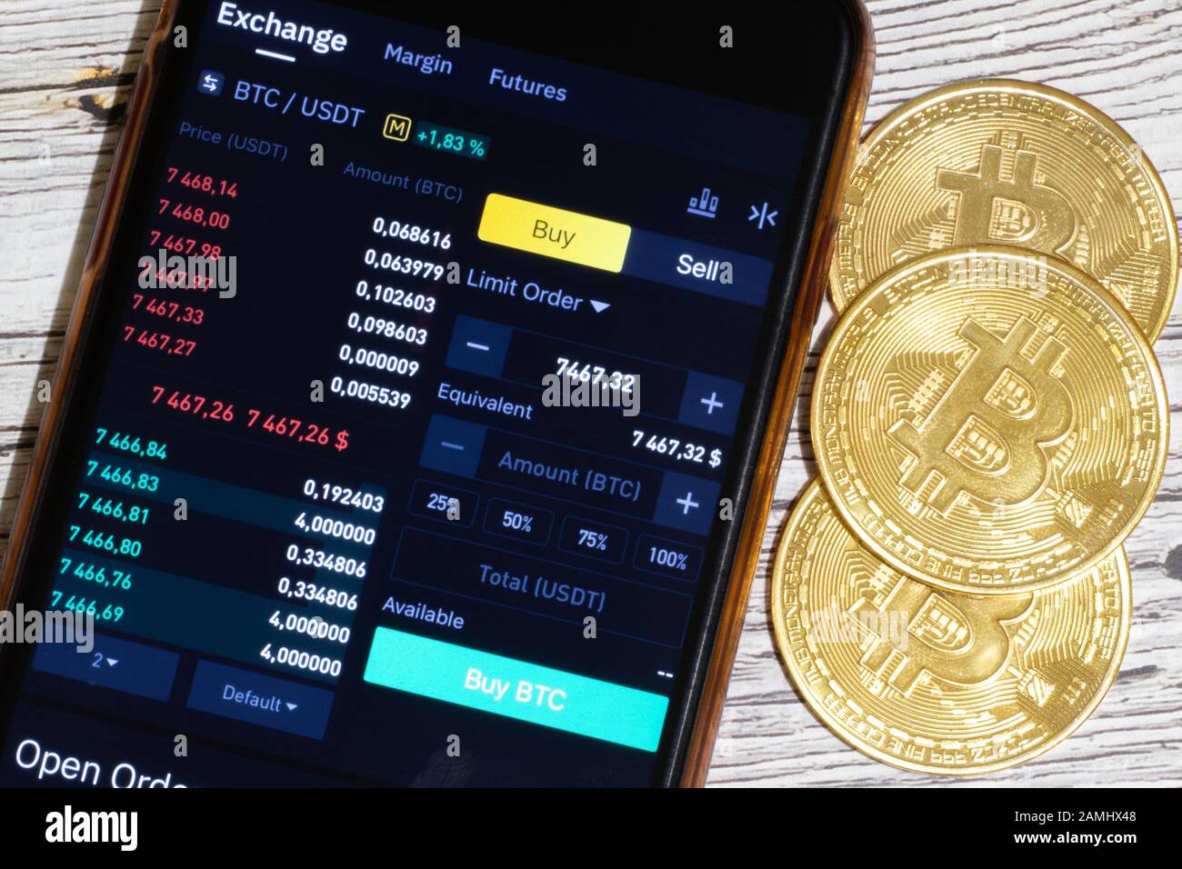 Sankt Petersburg, Russland - 10. Januar 2020: Handel und Austausch von Bitcoin und anderen Cryptocurrency Online-Konzept, Illustrative Editorial Stockfoto