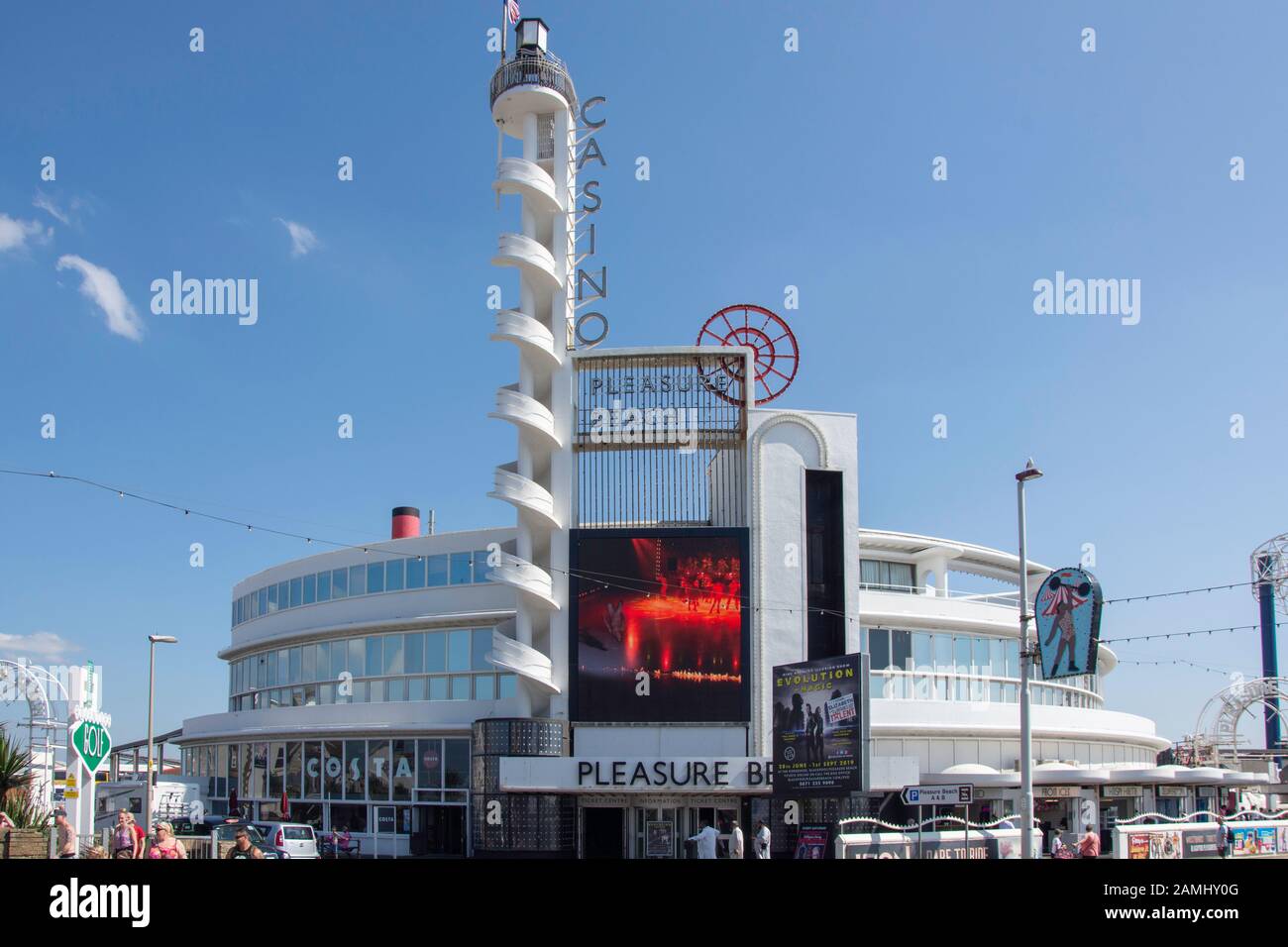Art Deco Casino Building Pleasure Beach, Ocean Boulevard, Promenade, Blackpool, Lancashire, England, Großbritannien Stockfoto