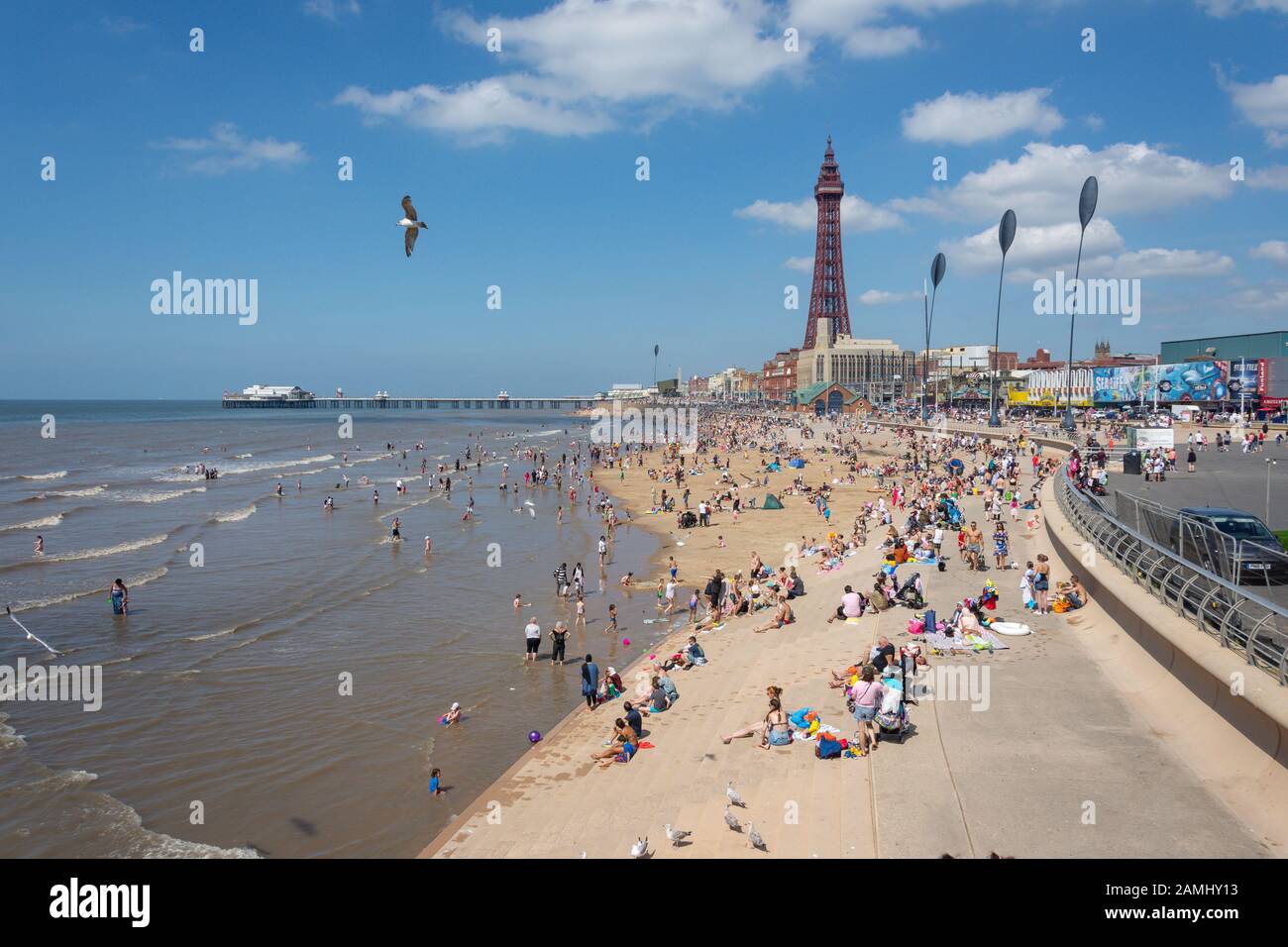 Blackpool Beach vom Central Pier, Blackpool, Lancashire, England, Großbritannien Stockfoto