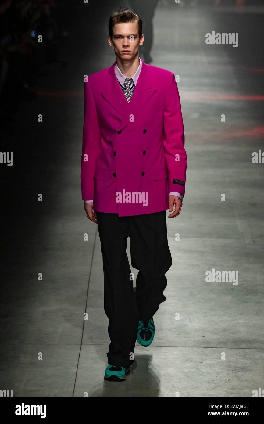 Mailand, Italien. Januar 2020. MSGM Herbst/Winter 2020/2021 Start- Und Landebahn während der Mailänder Fashion Week Men'Äôs Januar 2020 - Mailand, Italien 12/01/2020 weltweite Nutzung Credit: Dpa/Alamy Live News Stockfoto