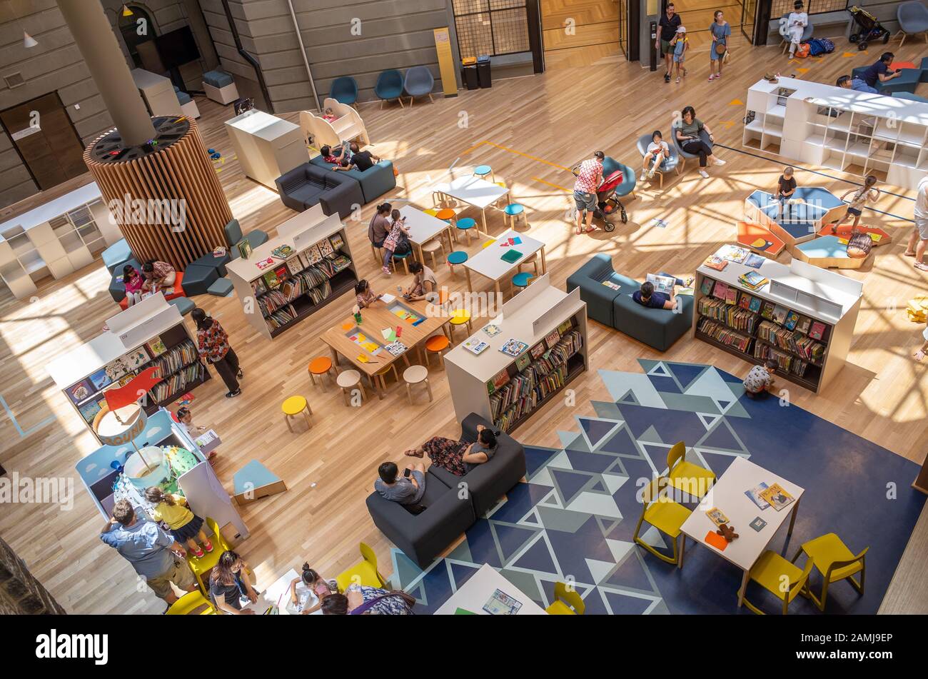 Das Kinderviertel Pauline Gandel in der Staatsbibliothek Victoria. Es ist ein zweckmäßig errichteter Raum für Kinder, um zu lesen, zu lernen und zu spielen. Melbourne, VIC Stockfoto