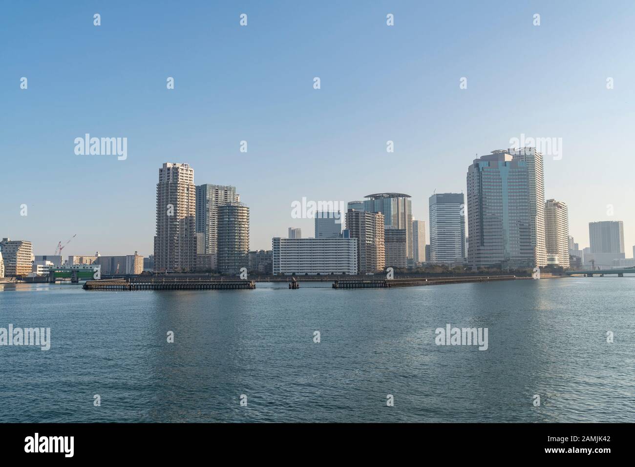 Skyline von Toyosu, Blick vom Nakanoshima-Park, Koto-Ku, Tokio, Japan Stockfoto