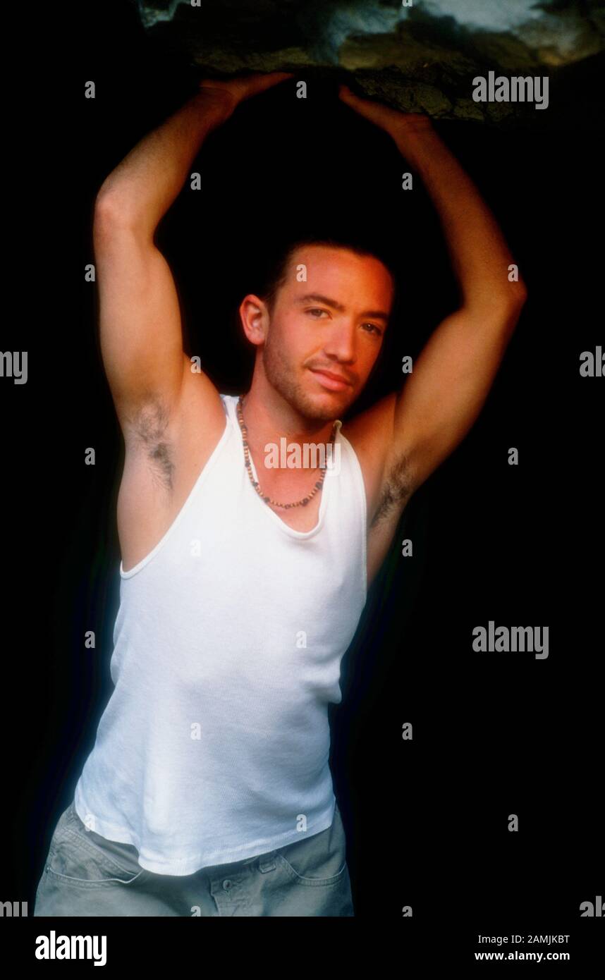 Los Angeles, Kalifornien, USA 19. Mai 1995 (Exklusiver) Schauspieler David Faustino posiert bei einem Fotoshooting am 19. Mai 1995 in Los Angeles, Kalifornien, USA. Foto von Barry King/Alamy Stock Photo Stockfoto