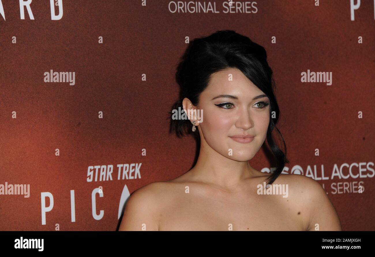 Los Angeles, Kalifornien. Januar 2020. ISA Briones bei der Ankunft für STAR TREK: Picard Series Premiere auf CBS All Access, ArcLight Cinemas Cinerama Dome - Hollywood, Los Angeles, CA 13. Januar 2020. Credit: Elizabeth Goodenough/Everett Collection/Alamy Live News Stockfoto