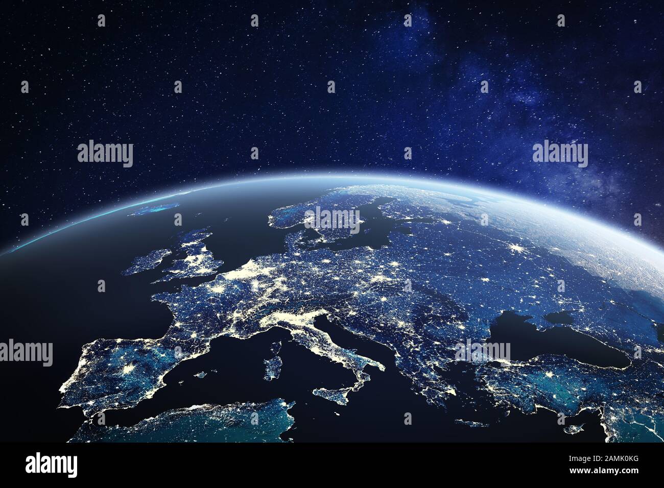 Europa wird nachts von der Raumfahrt aus gesehen, mit Stadtleuchten in den EU-Mitgliedsstaaten, globaler EU-Wirtschaft und -Finanzen, Satellitenkommunikationstechnologie Stockfoto
