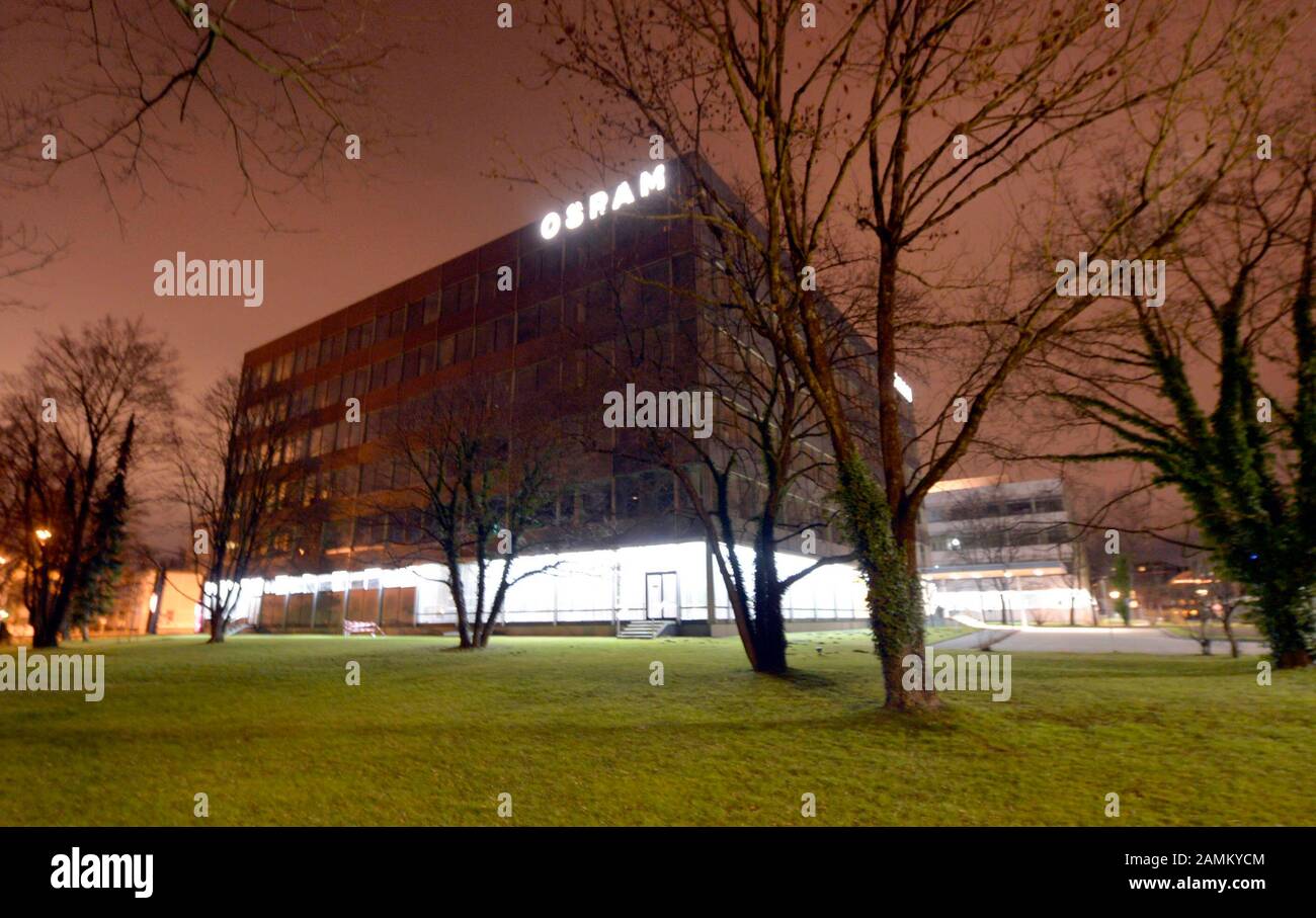 Das Gebäude Osram am Mittleren Ring in Untergiesing. Das Bürogebäude aus den 1960er Jahren ist seit Juni 2013 als historisches Denkmal in der bayerischen Denkmalliste eingetragen. [Automatisierte Übersetzung] Stockfoto