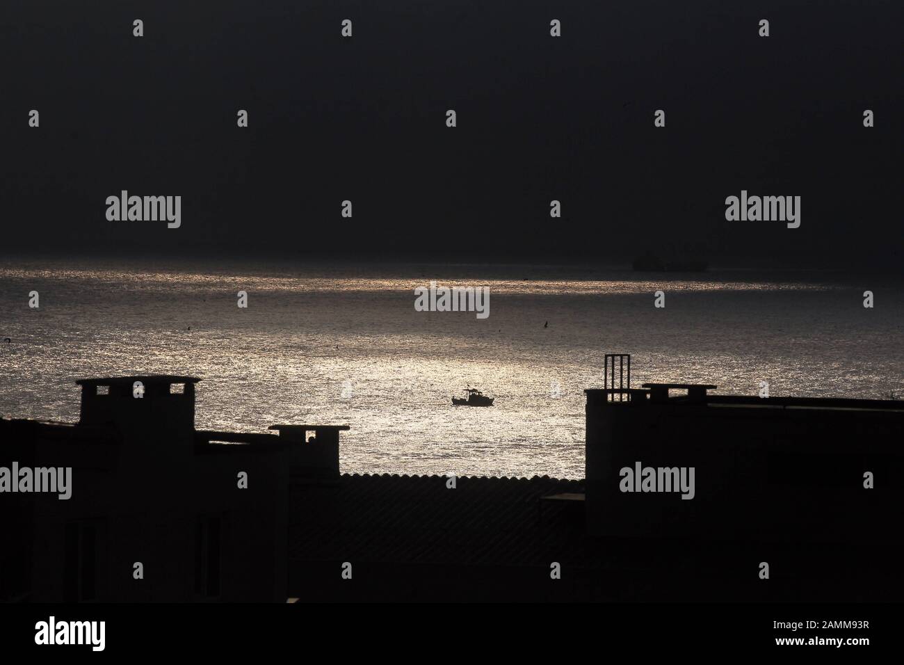 Blick von Sultanahmet auf das Marmarameer bei Istanbul. [Automatisierte Übersetzung] Stockfoto