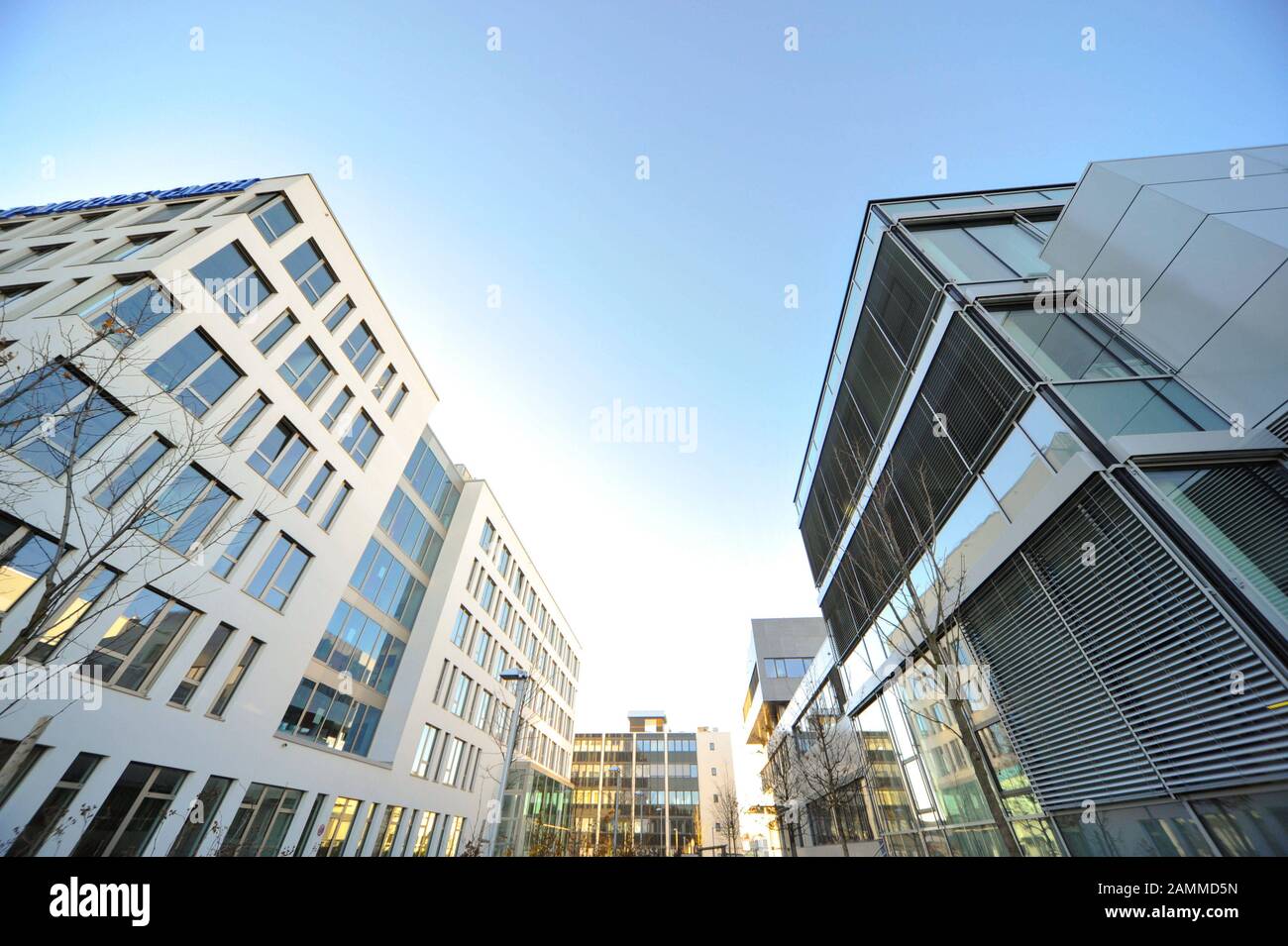 Deutscher Hauptsitz der "Philip Morris GmbH" (l.) im Nordosten des Gräfelfinger Gewerbehauses "Am Haag". [Automatisierte Übersetzung] Stockfoto