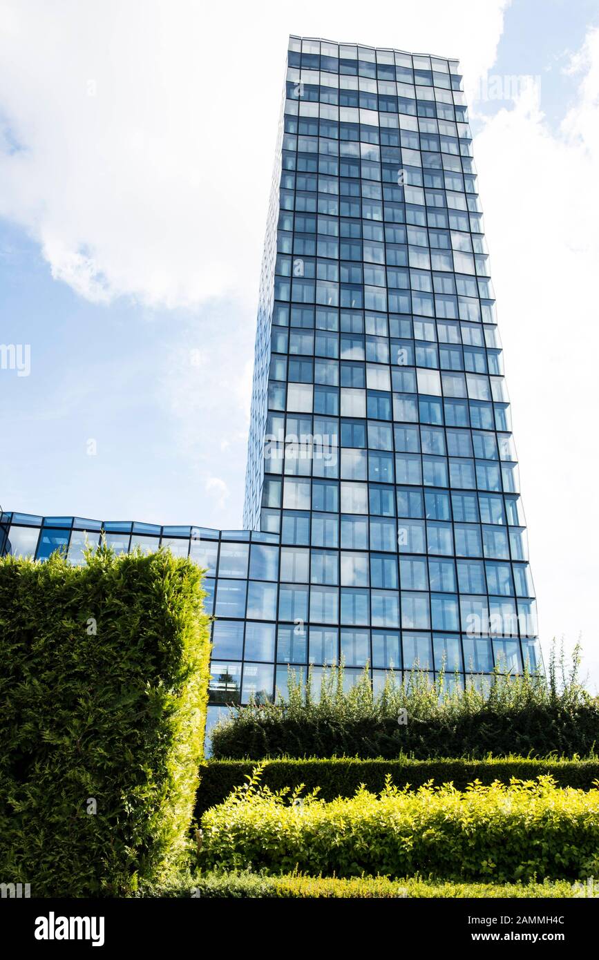 Das Hochhaus des Süddeutschen Verlages an der Hultschiner Straße in Steinhausen. [Automatisierte Übersetzung] Stockfoto