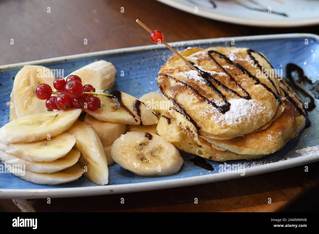 Pfannkuchen zum Frühstück im 'La Sophia' in der Kolumbusstraße in Untergiesing. [Automatisierte Übersetzung] Stockfoto