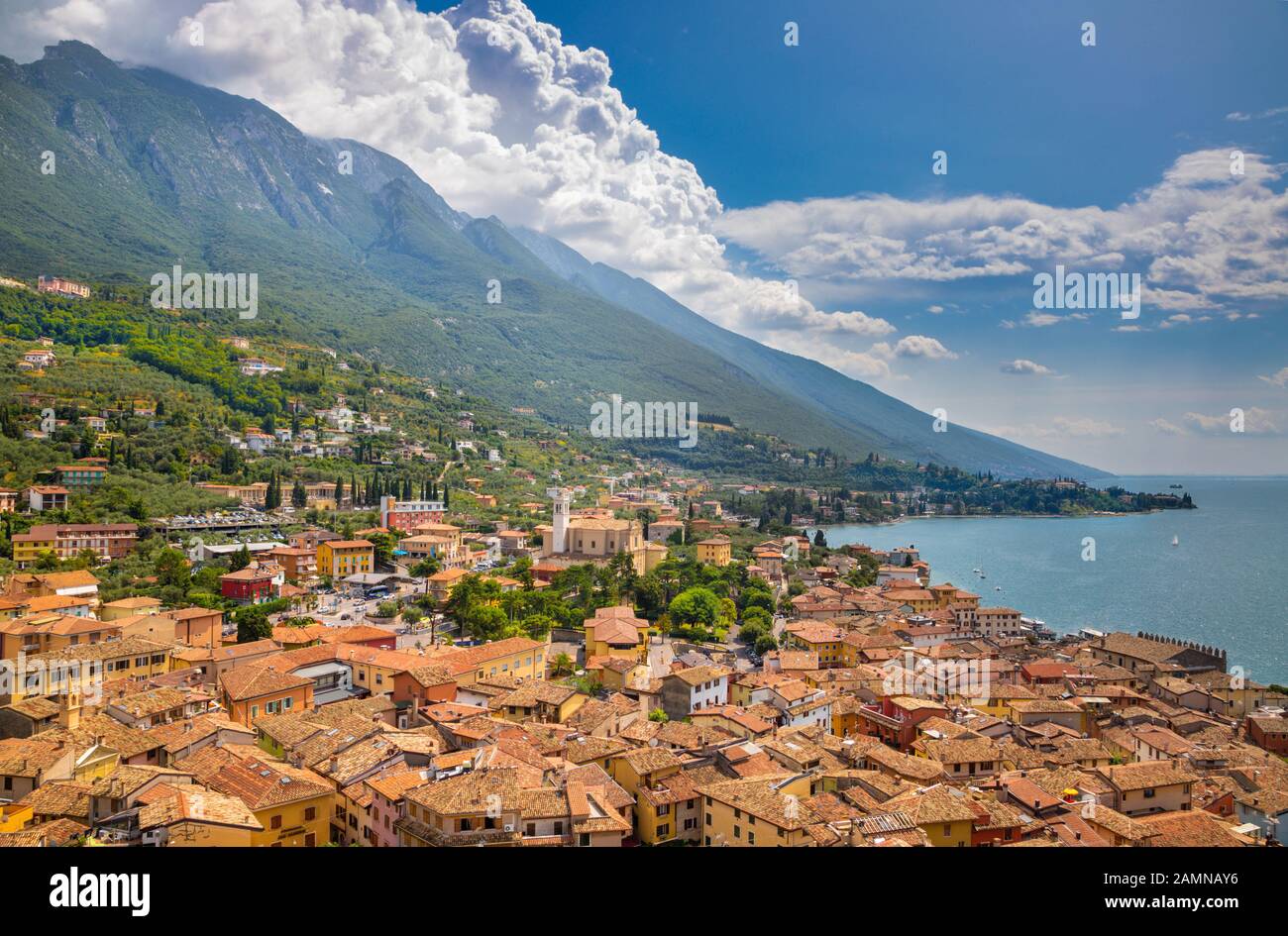 Die Malcesine von Burg und Lago di Garda See. Stockfoto