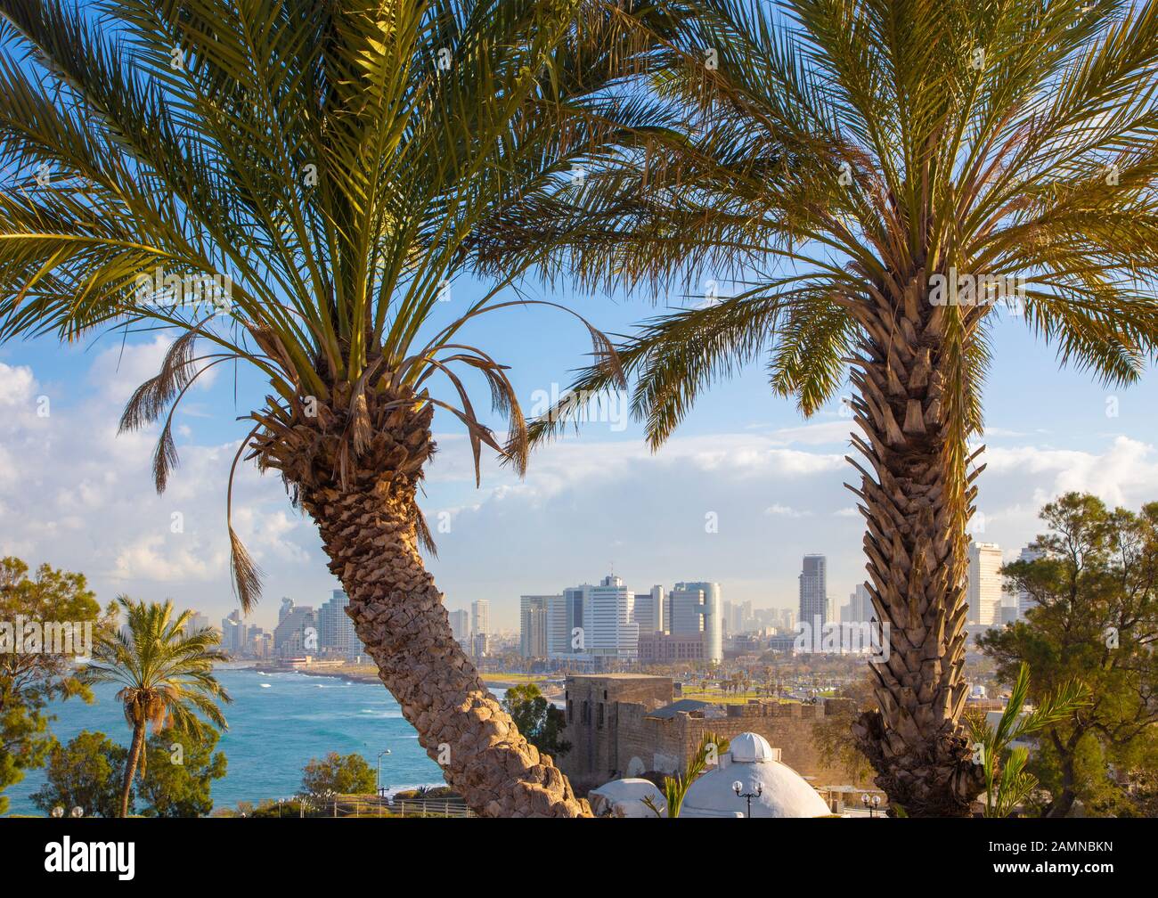 Tel Aviv - Die Küste und das Wasser von Tel Aviv. Stockfoto