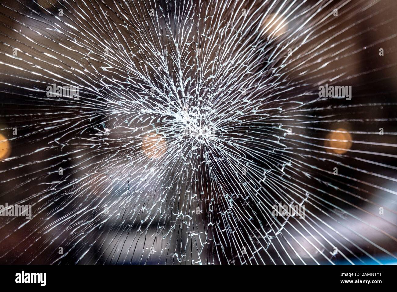 Gehärtetes Glas gebrochen Stockfoto