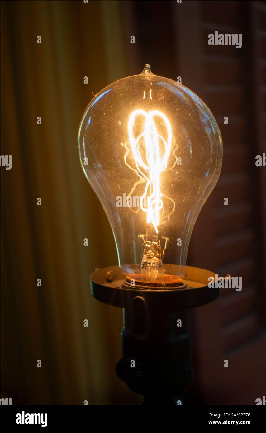 Carbon Glühbirne Stockfotos Und -Bilder Kaufen - Alamy
