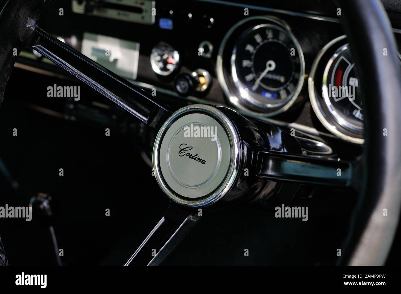 Sixties Ford Cortina Lenkrad und Armaturenbrett Stockfoto