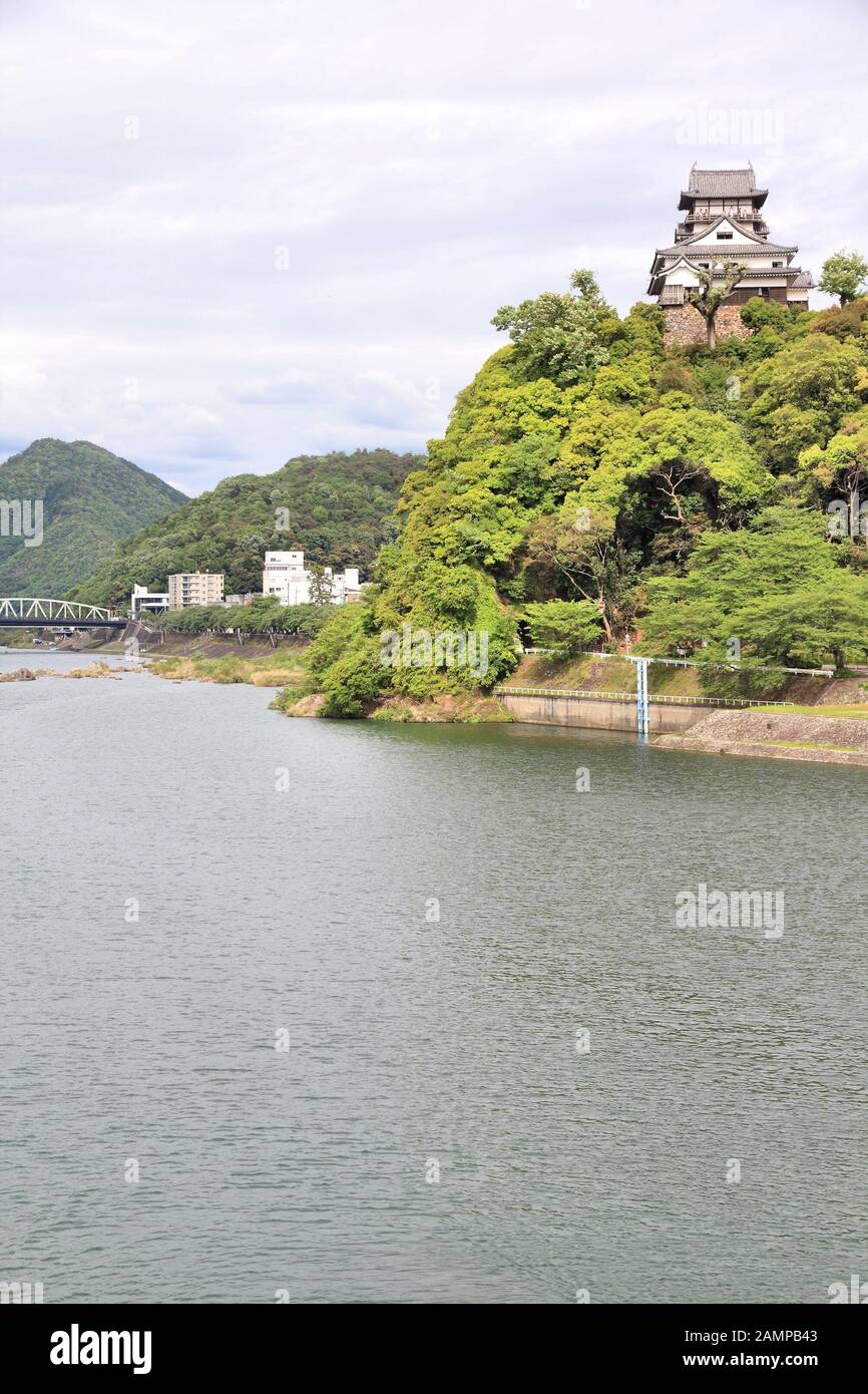 Japanische Burg in Inuyama, Japan - Stadt in Aichi prefeture der Region Chubu. Stockfoto