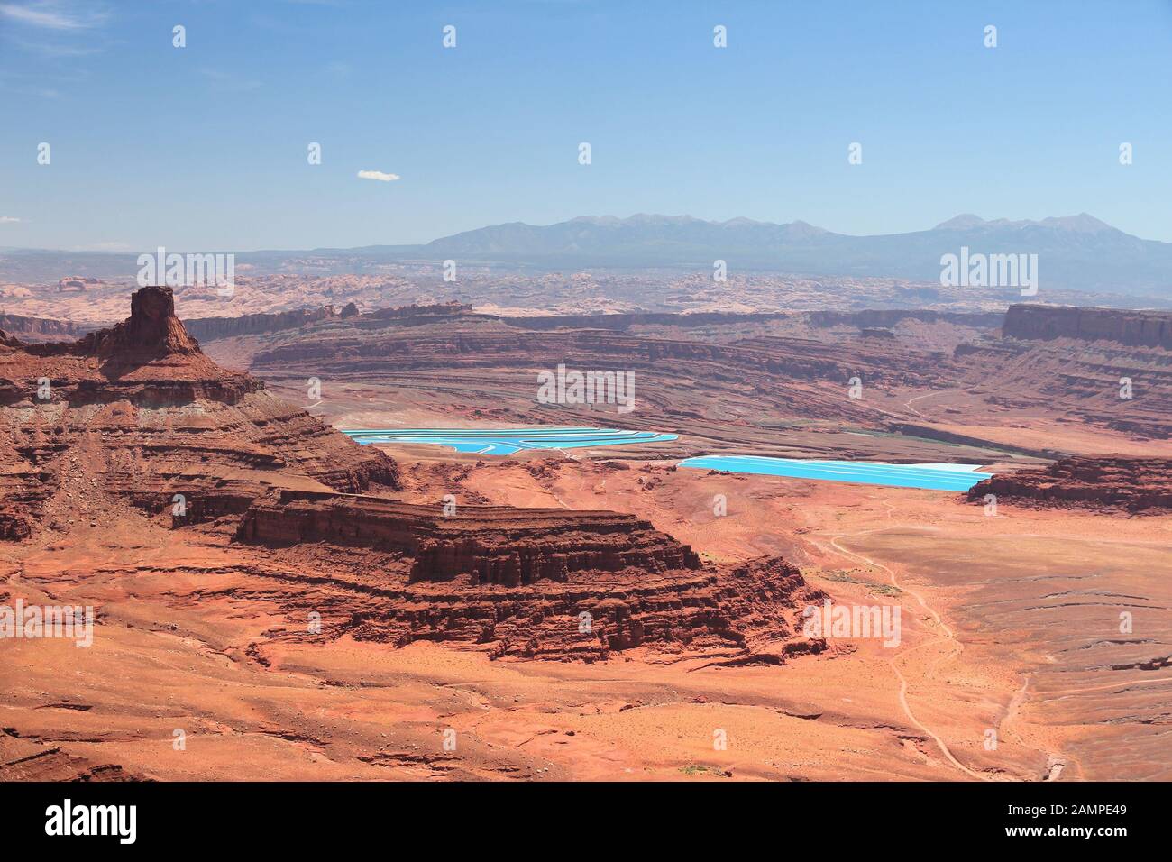 Canyon Landscape - Dead Horse Point State Park in Utah, Vereinigte Staaten. Bergwerksabsetzteiche - Abbausedimentbecken. Stockfoto