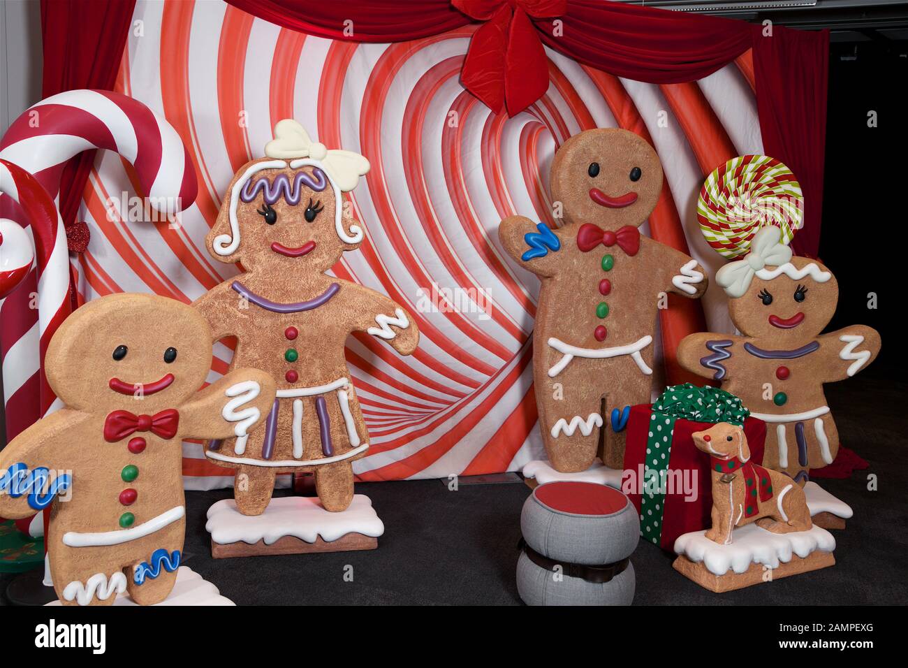 Festliche Lebkuchen Männer Weihnachten Hintergrund. Stockfoto
