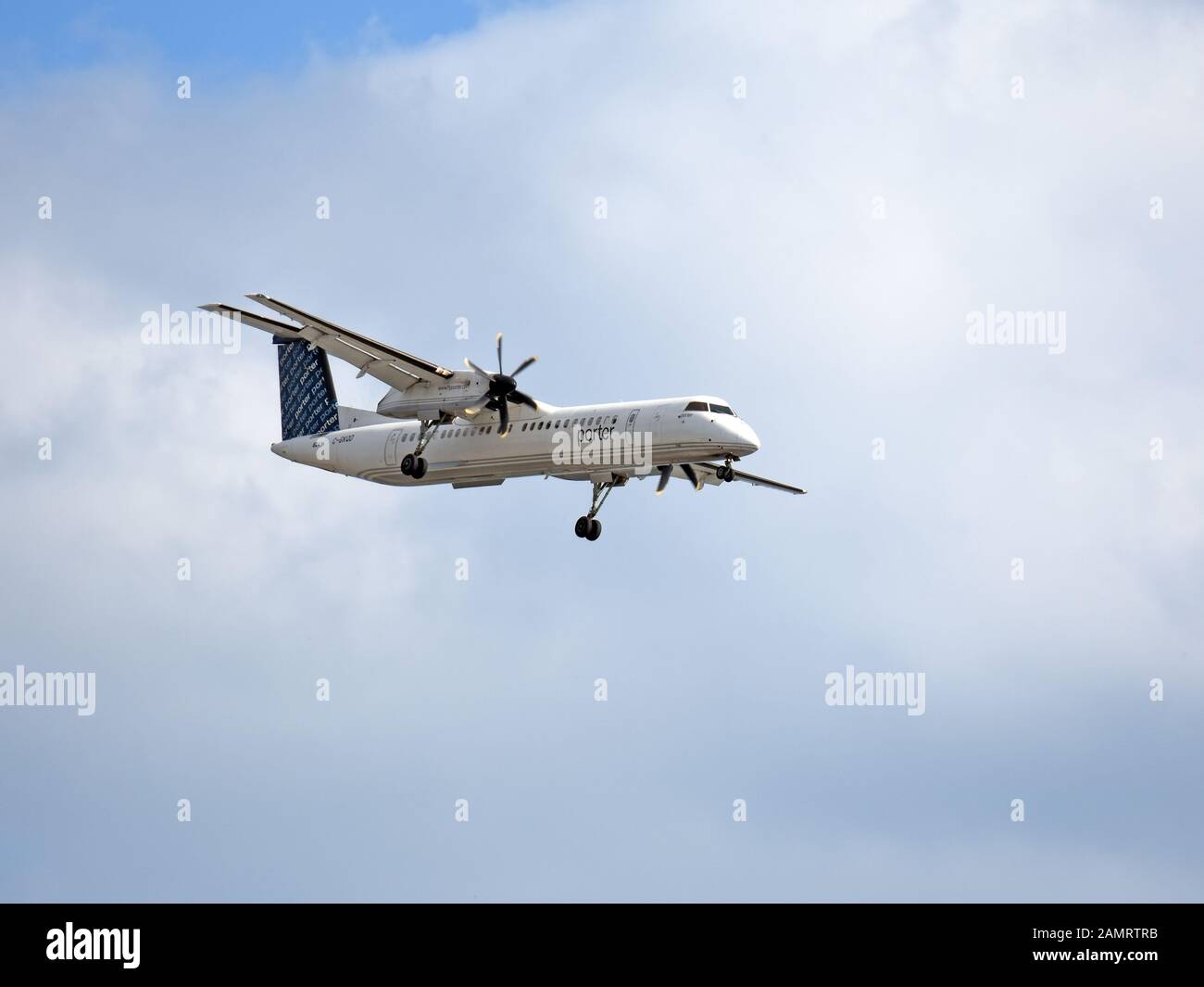 Porter Flugzeug Landung in Toronto, Kanada Stockfoto