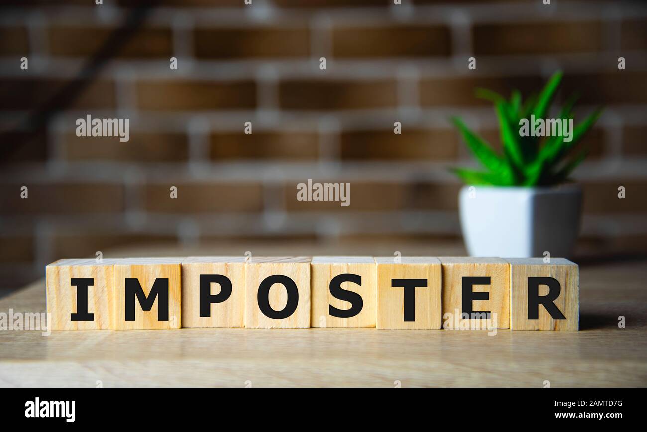 Impostor-Syndrom, Anführungszeichen Für Psychische Gesundheit, Wörter Typografie Ansicht Beschriftungskonzept. Stockfoto