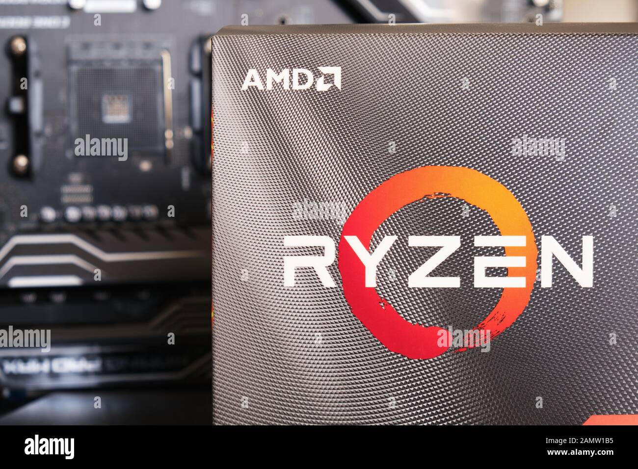 harga processor amd ryzen 7 3700x