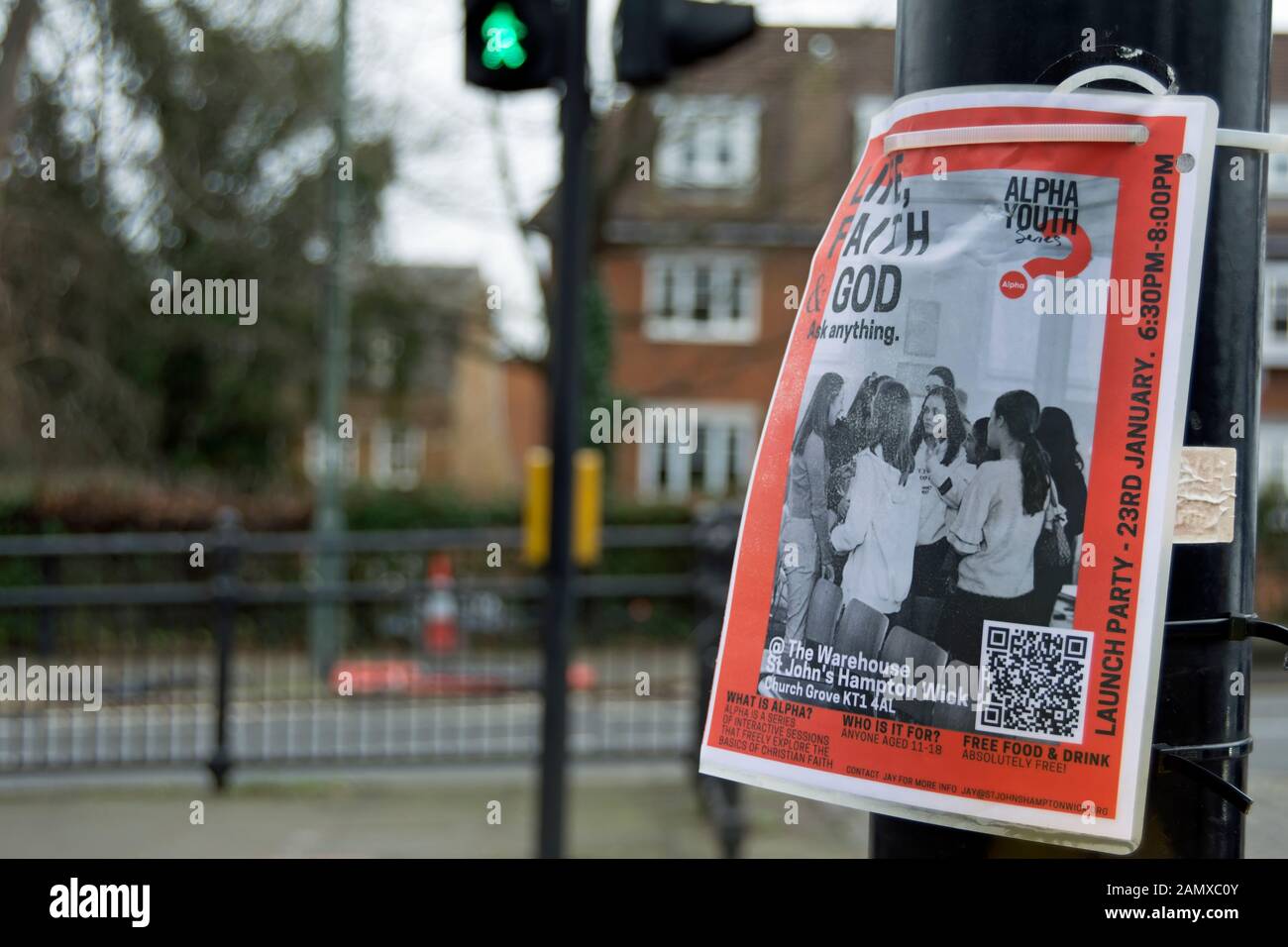 Flyer für Alpha-Jugend, eine Zweigstelle der alfa-evengalistischen christlichen Bewegung, in kingston upon thames, surrey, england Stockfoto