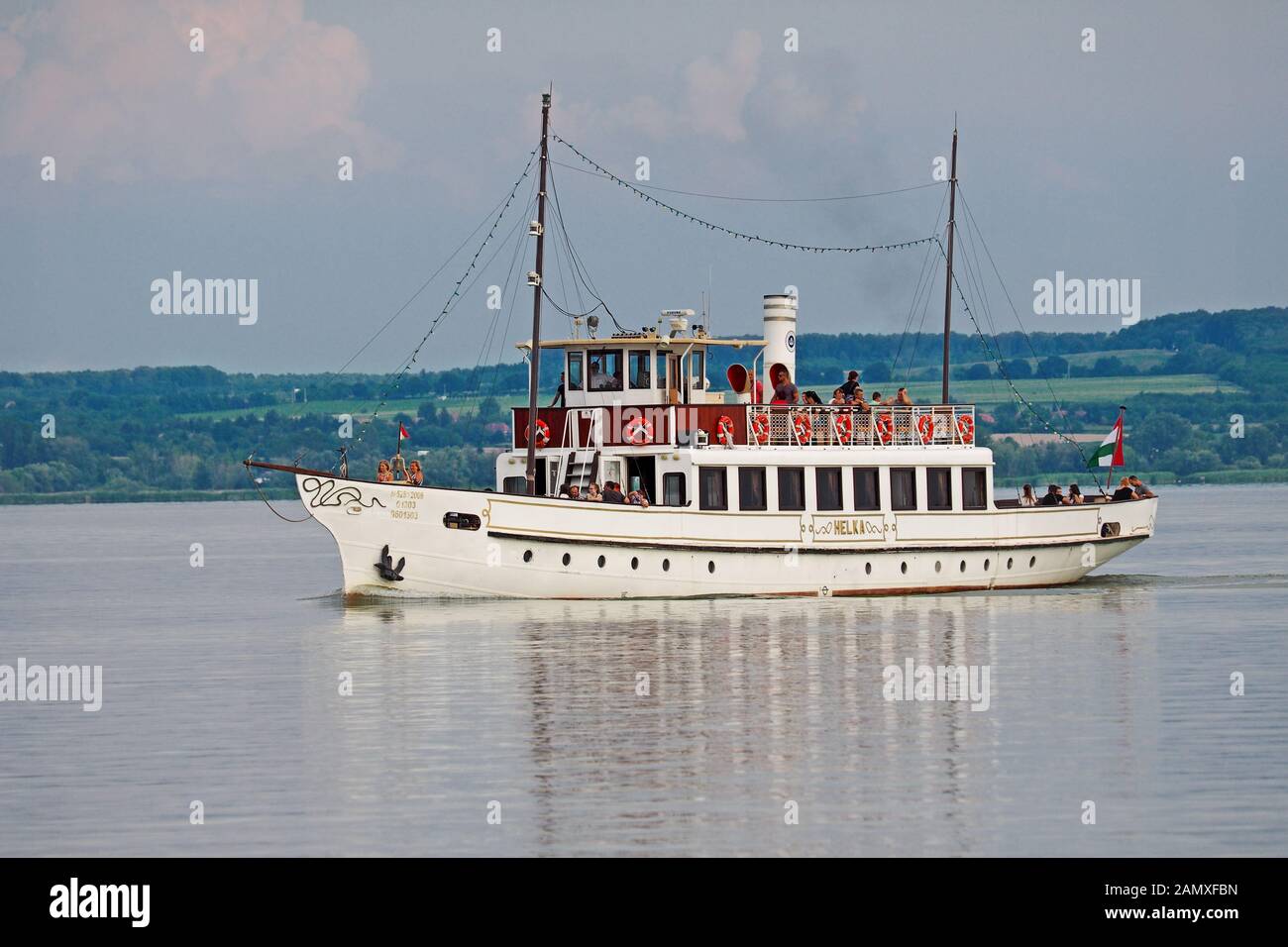 Sightseeling Schifffahrt auf dem Balaton in der Nähe der Stadt Keszthely. Stockfoto