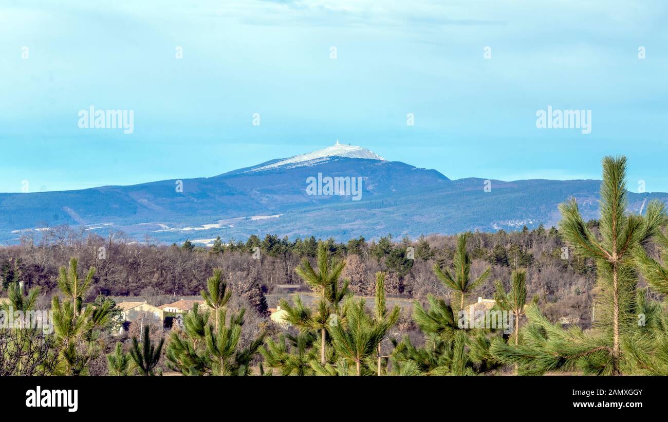 View summit mont ventoux in Fotos und Bildmaterial in hoher Auflösung