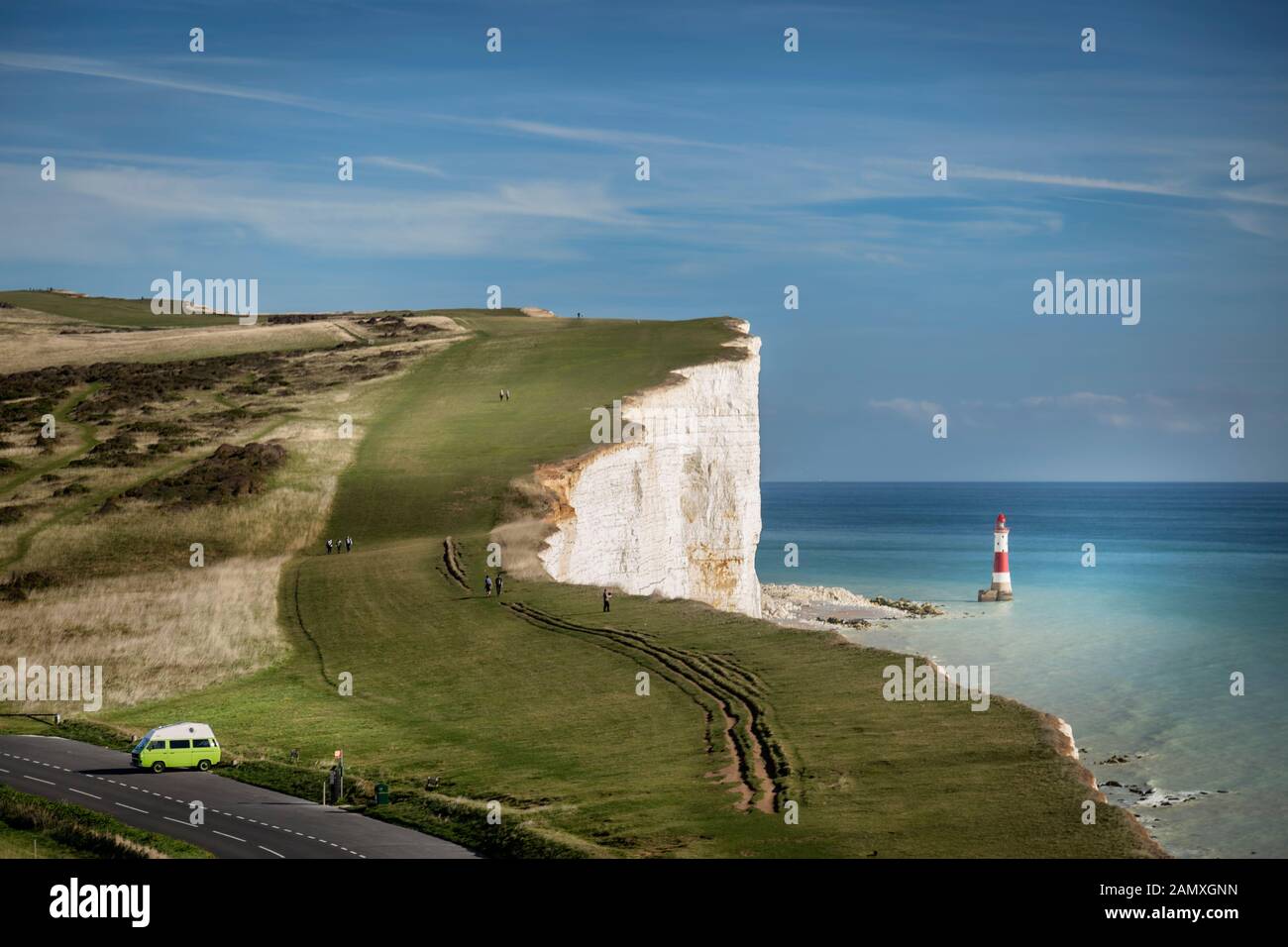 Spaziergänger am Birling GAP Stockfoto