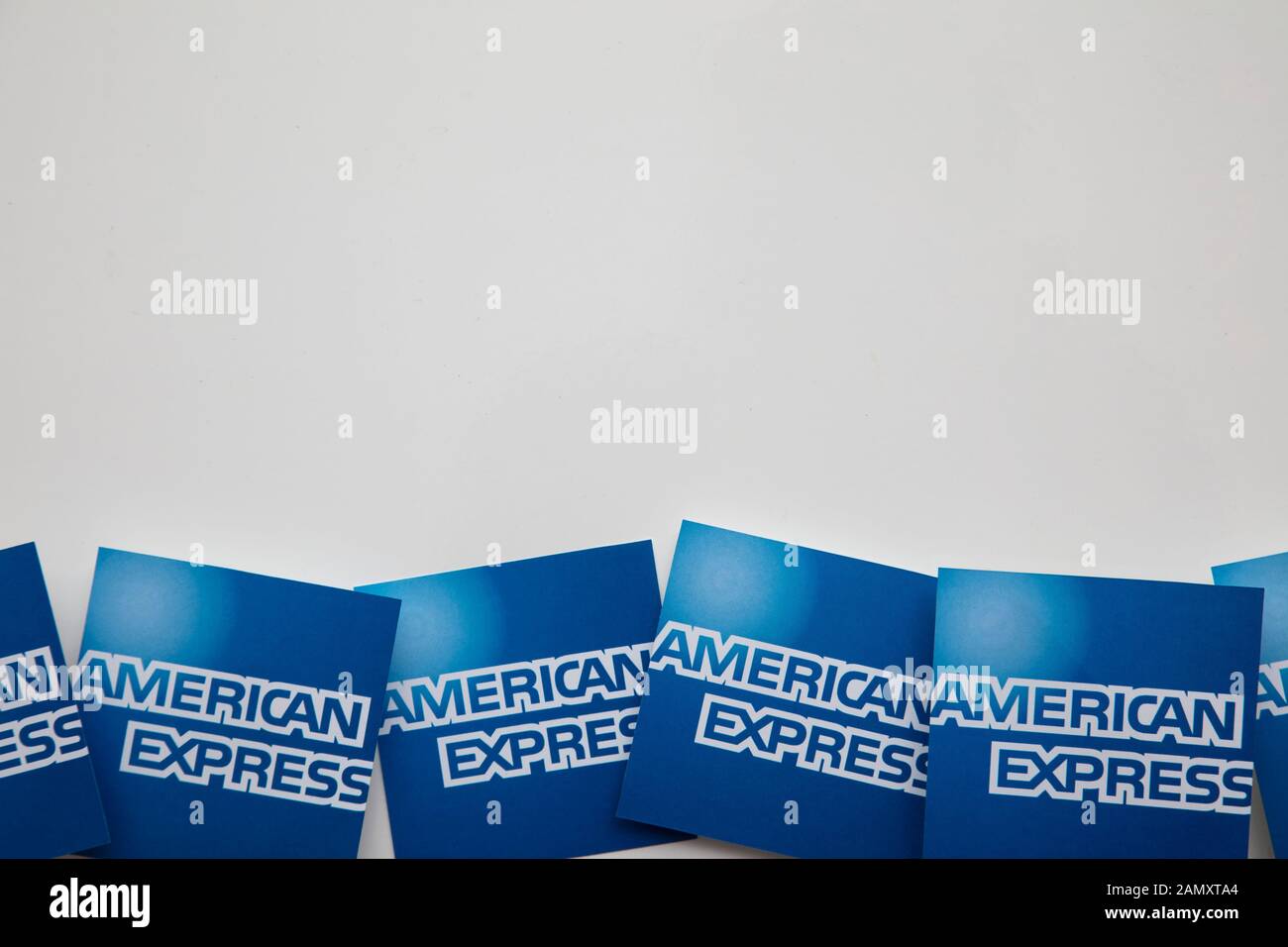 London, Großbritannien - 15. Januar 2020: Auf Papier aufgedrucktes Logo der Marke American Express Stockfoto