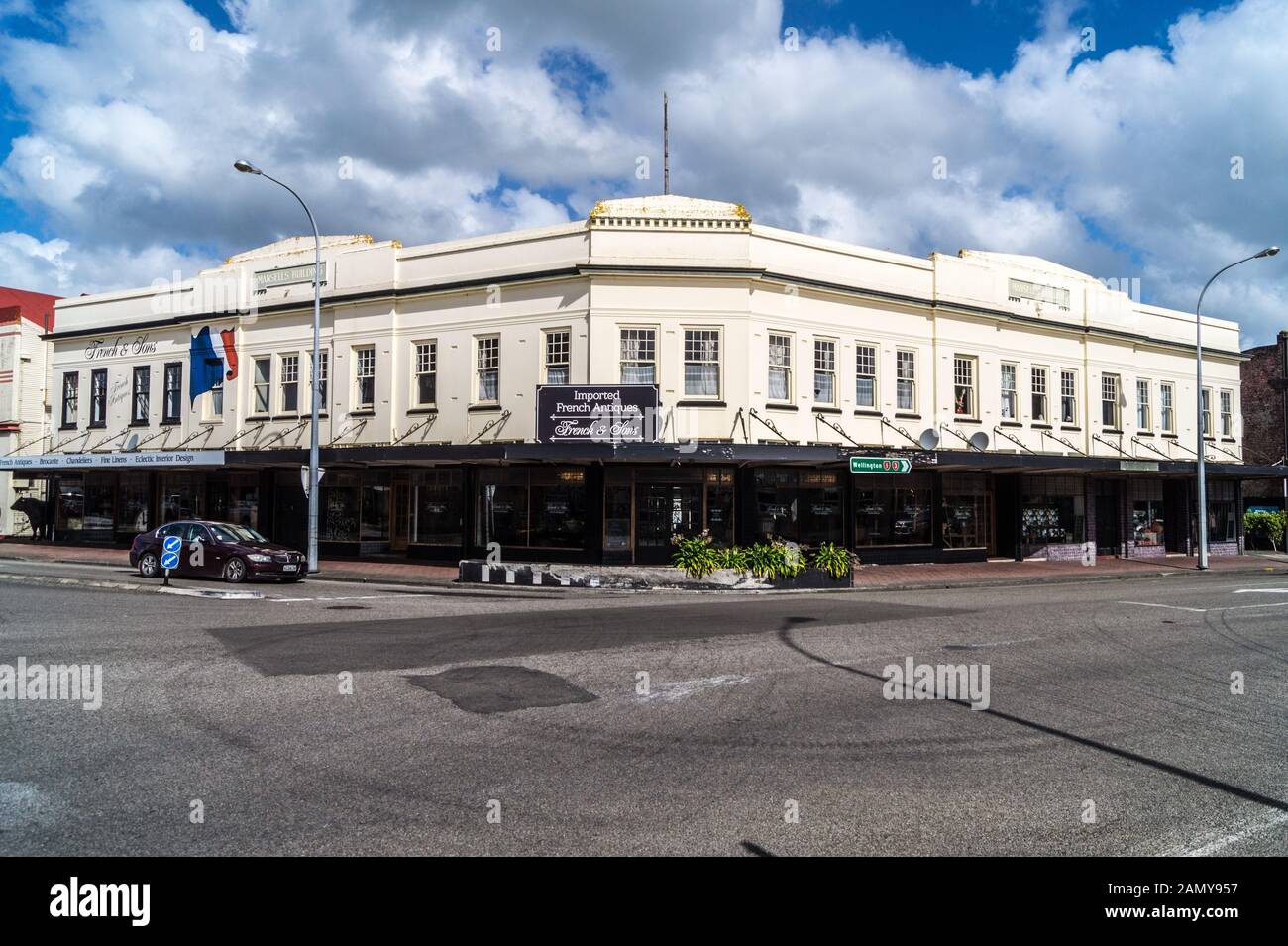 Mansell's Building, Kaufhaus, jetzt Französisch & Söhne Antiquitäten, Bullen, Rangitikei, North Island, Neuseeland Stockfoto