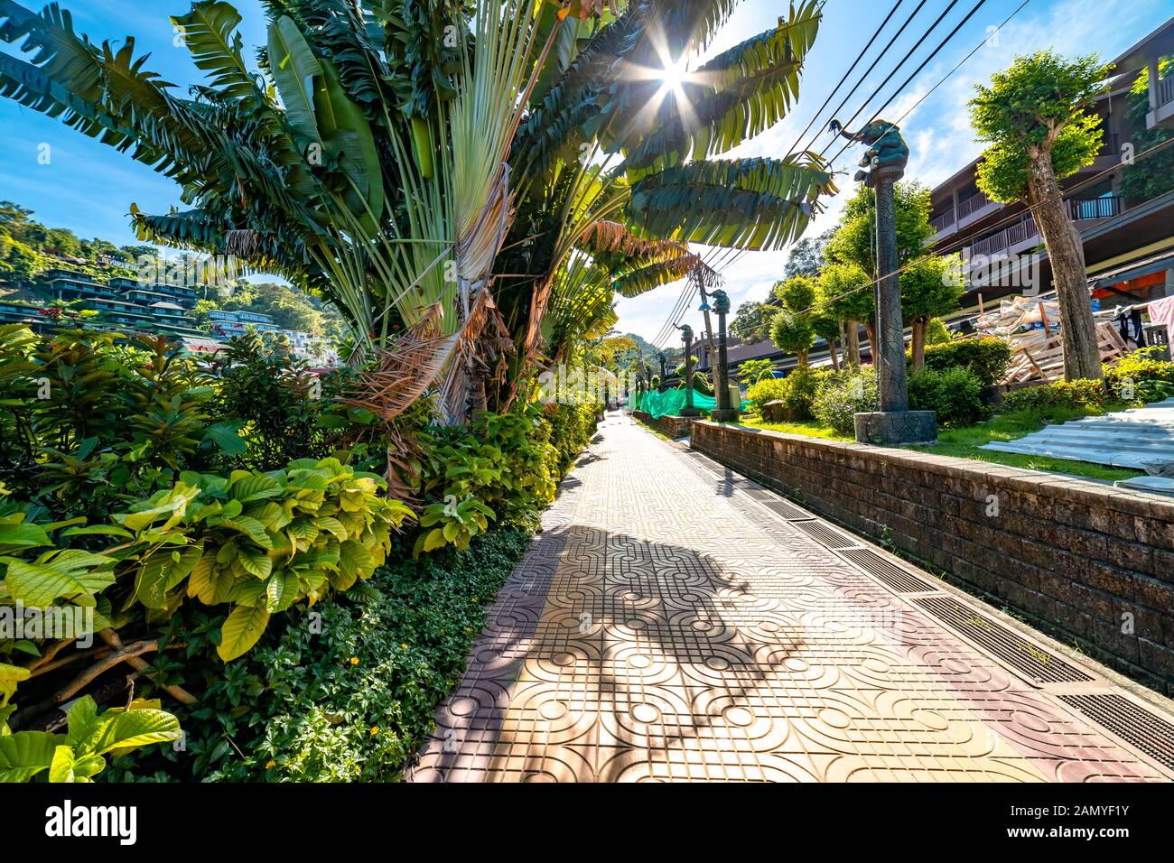 Eine konkrete Textstelle mit elepant geformtes Straßenbeleuchtung in Phi Phi Island, Thailand. Stockfoto