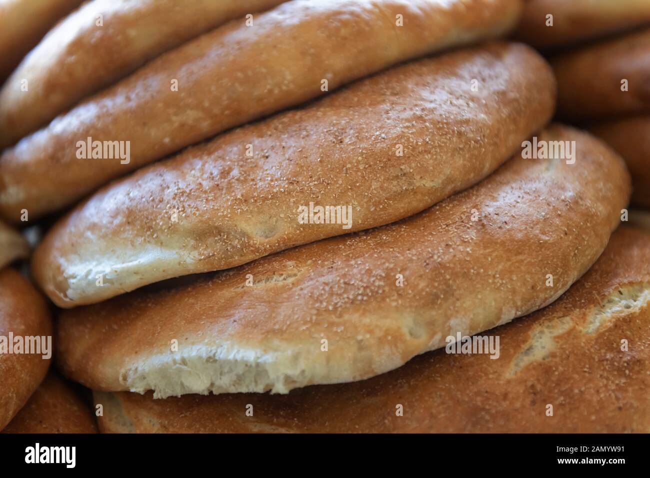 Hip von traditionellem marokkanischem Brot. Hintergrundbild zu Lebensmitteln. Stockfoto