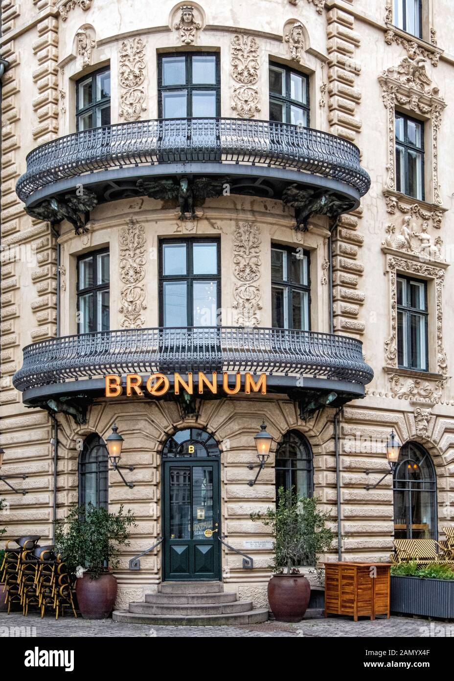 Brønnum Haus ist ein denkmalgeschütztes Gebäude, entworfen von Ferdinand Wilhelm Jensen und erbaut 1865-1866. Jetzt als Büro - Hotel & Cocktail Bar, Kopenhagen verwendet Stockfoto