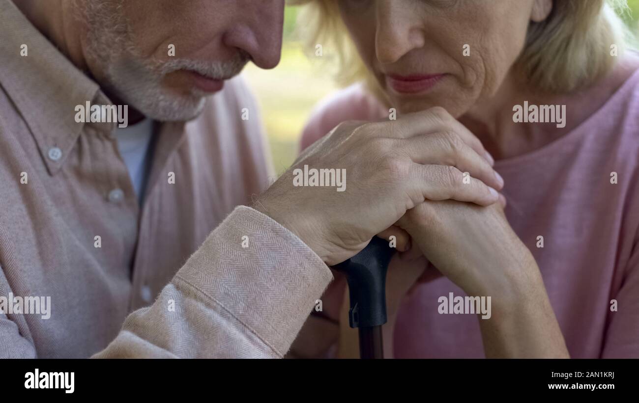 Starke rentner -Fotos und -Bildmaterial in hoher Auflösung – Alamy
