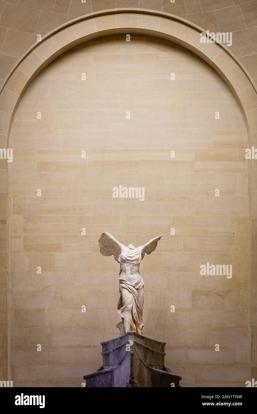 Statue des Winged Victoire de Samothrace im Musee du Louvre, Paris, Frankreich Stockfoto