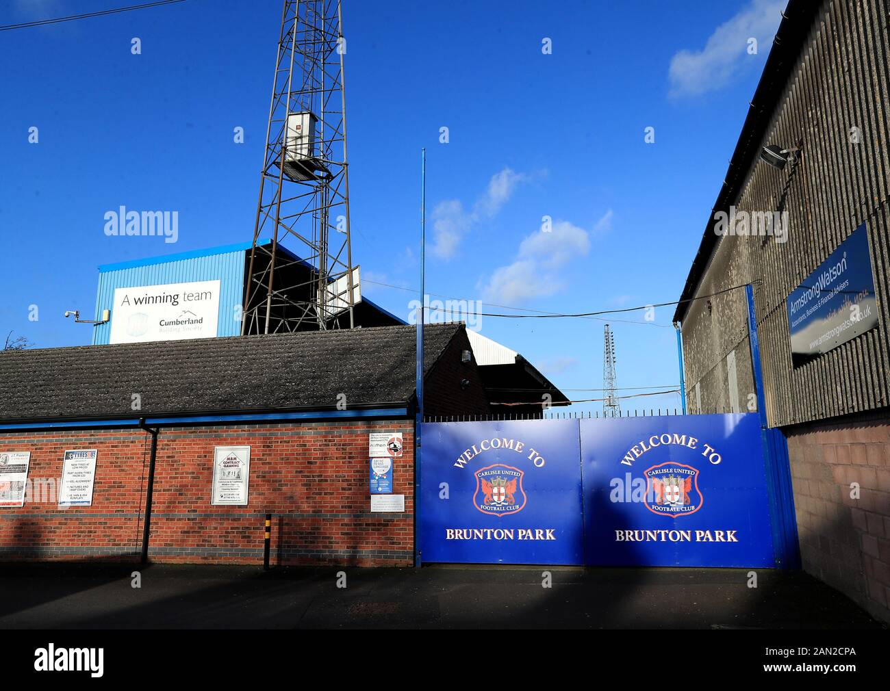 Ein allgemeiner Blick auf das Stadion von außen vor dem dritten Wiederholungsspiel im FA Cup in Brunton Park, Carlisle. Stockfoto