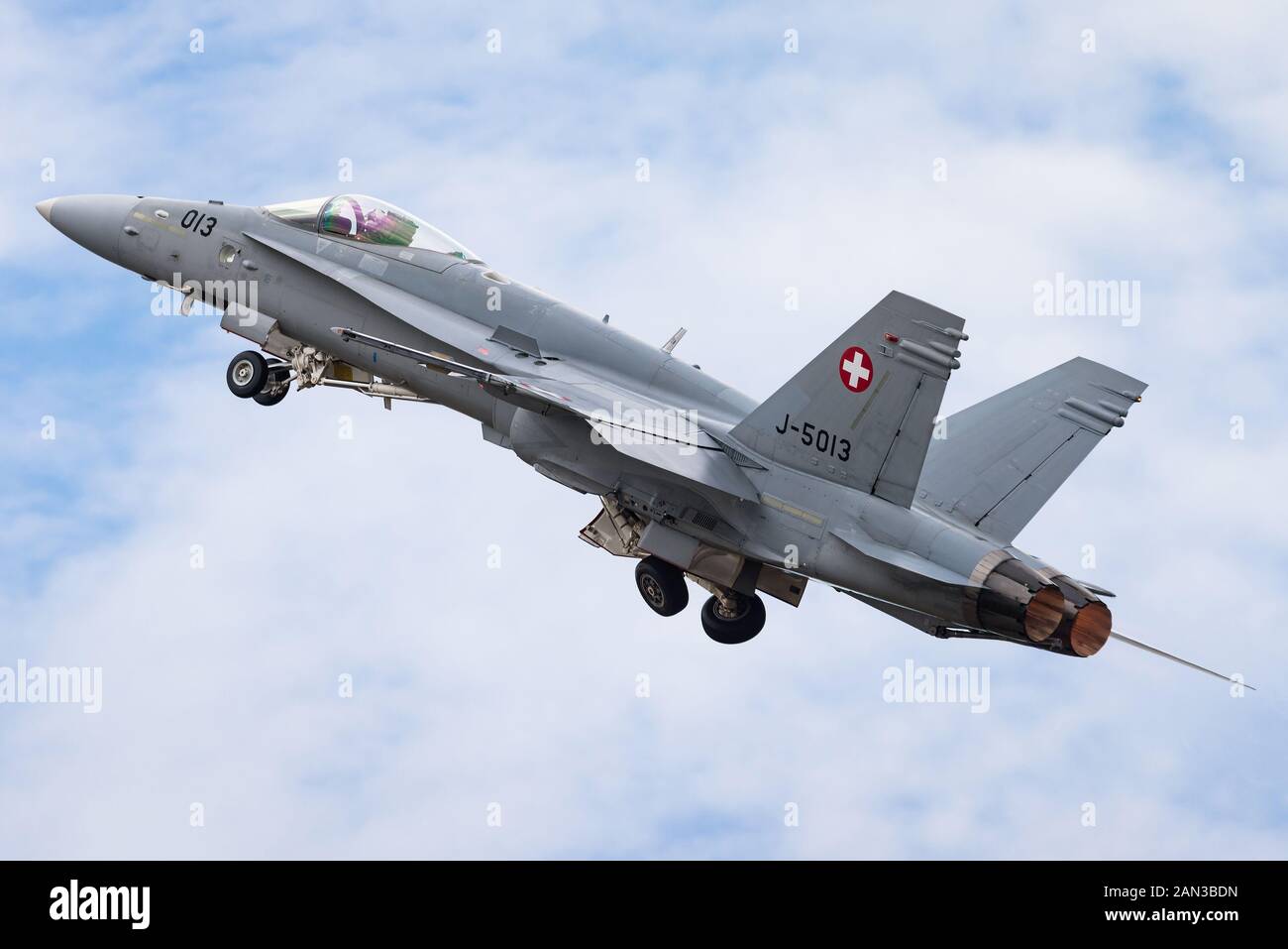 Eine McDonnell Douglas F/A-18C Hornet Kampfjet der Schweizer Luftwaffe. Stockfoto