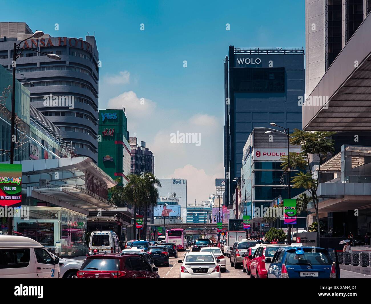 Bild von Bukit Bintang, der Innenstadt von Kuala Lumpur, berühmt für seine Einkaufspassage. Stockfoto
