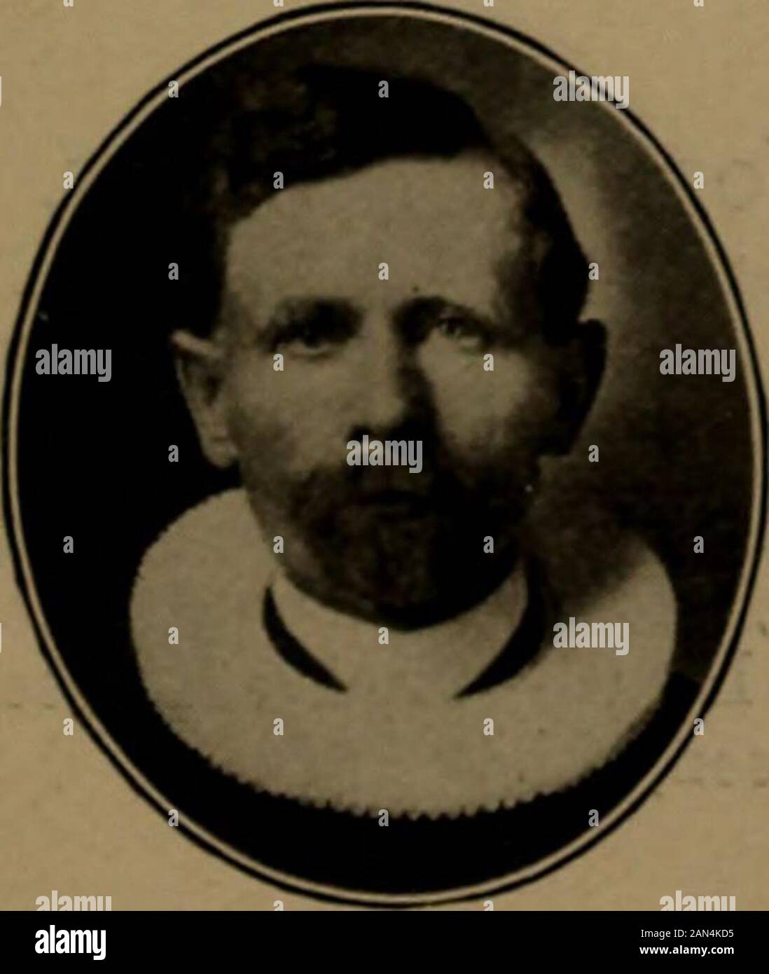 Norsk lutherske prester i Amerika, 1843-1913 . ^ 1913.. Kasberg, Karl Anderson. Ord. 1905. Xorskc synod, 1905-. F. i Ringsaker, Hedemarken, Hamar, 4. feb.1861, af Andreas C. K. og Marie (f. Rudad), udv.61, frekv. Luther Coll., 75-81 (A. B.), Wis Univ.,88, la * rer i matematik, historie og tysk, AlbionAcad., 8-1-88, Bestirer og Laerer, Stoughton Acad.,88-00. Bestirer og laerer. Grand Forks, Coll.. 00-03. Frekv. Luther Sem., 03-05 (C.T.), Prest. Rice-ford. Minn. 05-12, Pierre. S. D., 12-, Skole-direktør, 08-11. *Maric H. Kravik, 87. 190: 434 Stockfoto